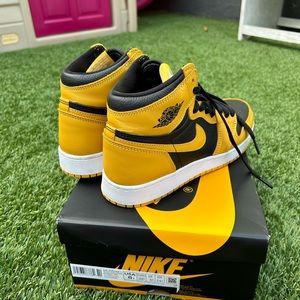 Jordan 1 High OG Pollen